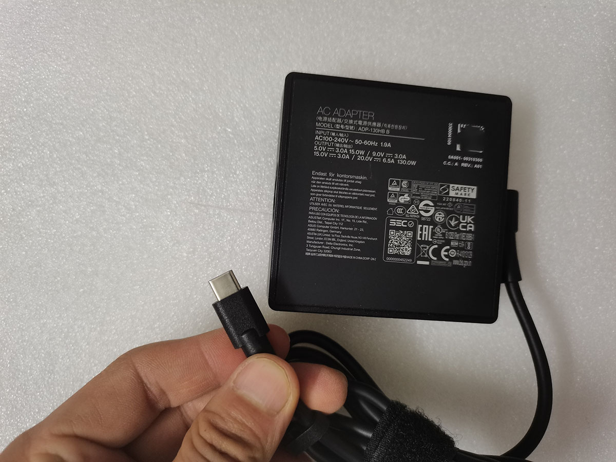 อะแดปเตอร์ AC รุ่น ADP-130HB B - Pc Gaming Asus Rog บทวิจารณ์และราคา